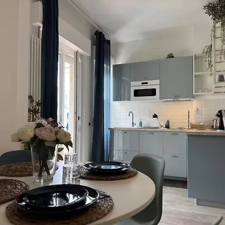 Adamand S House * Mediolan